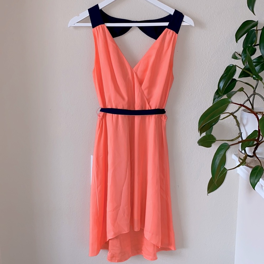 Women’s dress